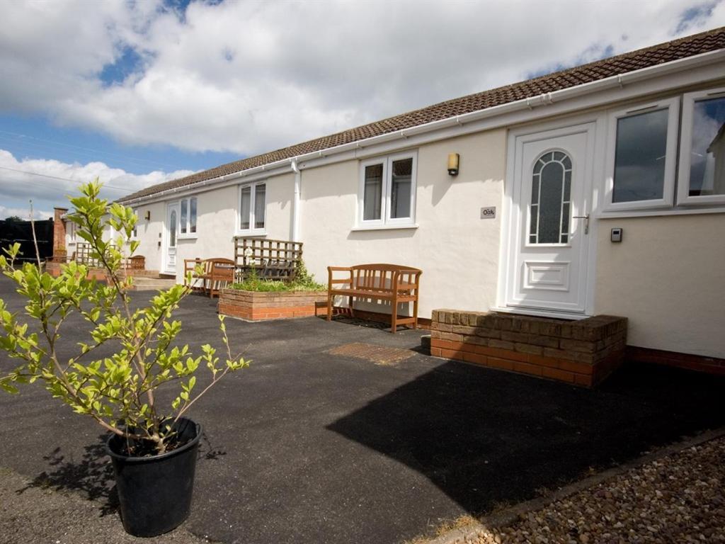 Treetops Cottages & Spa Grimsby Extérieur photo