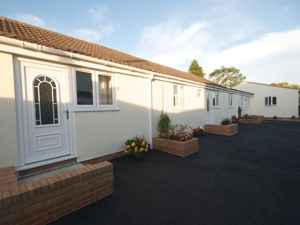 Treetops Cottages & Spa Grimsby Extérieur photo